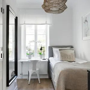 Wow, Föreningsgatan 9 Sverige